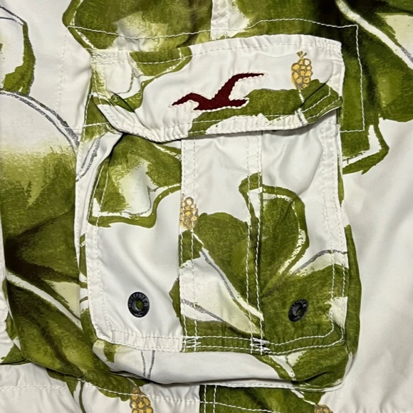 HOLLISTER Lined Swim Trunks M Cargo Pockets In Great Very Clean Condition - Picture 4 of 6